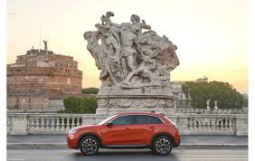 auto a noleggio Roma facile da guidare